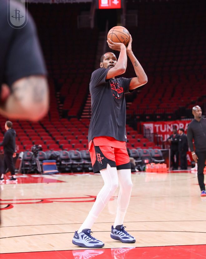 杜蘭特28+10火箭戰(zhàn)勝公牛結(jié)束3連敗，申京23+7+11湯普森23分