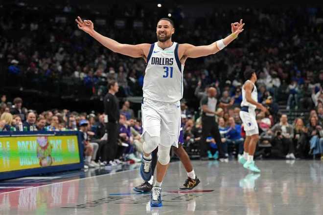 克萊半場(chǎng)23+6三分迎17000分里程碑 獨(dú)行俠三狀元缺席大勝爵士