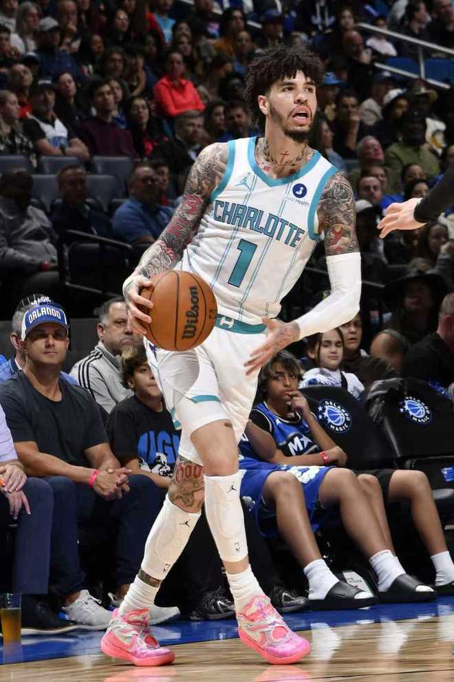 大爆冷！黃蜂8人上雙27分大勝魔術(shù) 三球16+6+7班凱羅23分