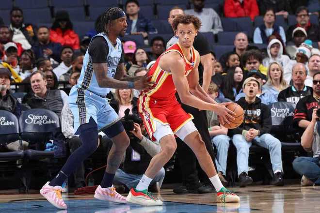 老鷹險勝灰熊終結4連?。航軅?2+15+8 莫蘭特23+12丟絕殺