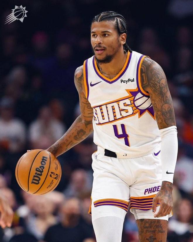 官方：杰倫-格林腿筋傷勢復(fù)發(fā)傷退；本賽季兩次復(fù)出均只打了2場