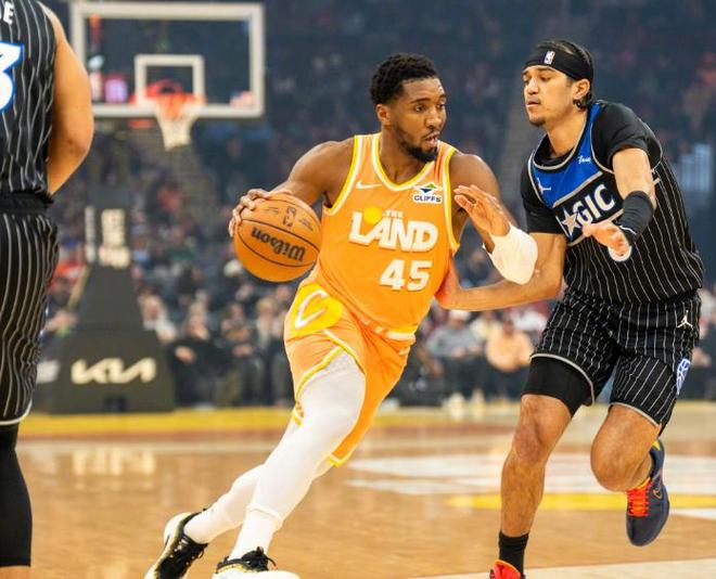 班凱羅37分完勝探花郎，米切爾45+4+4，騎士雙殺魔術(shù)豪取四連勝